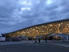 -盖达尔·阿利耶夫国际机场