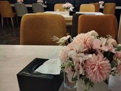 -潮漫酒店(北京通州环球度假区临河里地铁站店)