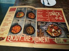 -HIGH FIVE哈福手工汉堡(桂林路店)