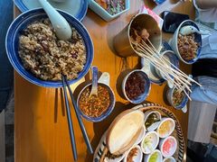 -包整·丝娃娃(一览甲秀楼风景店)