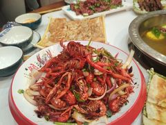 -乡土黄·鲜牛肉火锅·小龙虾(兴业街店)
