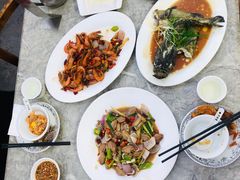 -四川小胡子海鲜(丁村万人海鲜广场店)