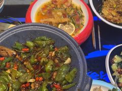 -路边边.炒菜烧烤.音乐餐厅(良乡长虹店)