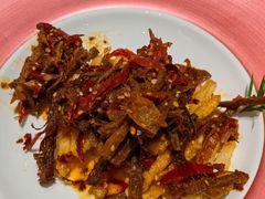 -红鼎豆捞·非遗鲍皇汤火锅(宝丰路店)