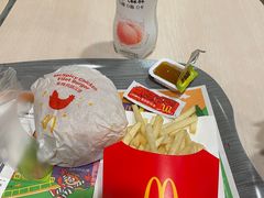 -麦当劳(得来速车道点餐 五里墩店)