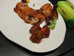 -艳阳天民俗村(公园路店)