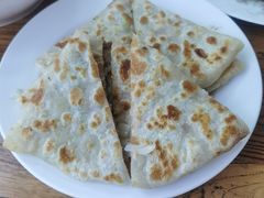 -溢心园香河肉饼总店