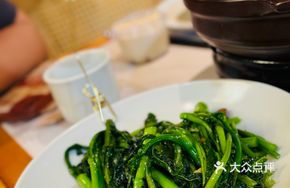 Stir-Fried Organic Mustard Greens