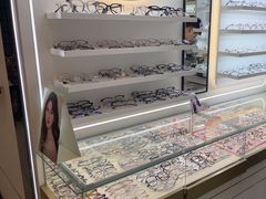 -美式眼镜·授权蔡司.依视路.尼康.豪雅.明月(南翔印象城店)