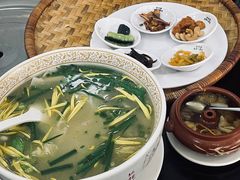-桥香园云南过桥米线(金马碧鸡店)