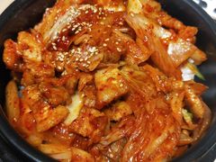 辣五花肉盖饭-山海珍味韩国料理(奥城店)
