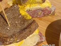 纽约鲁本酱牛肉三明治-KATCHUP