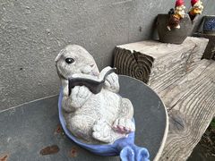 -小草屋轰趴馆别墅派对新场团建家庭聚会