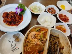 -贵宾庄炸酱面·韩式料理(高区店)