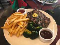 -WOLFGANG PUCK KITCHEN & BAR(迪士尼小镇店)