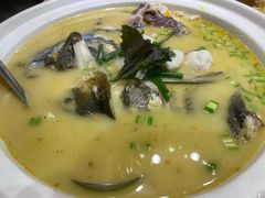 翘嘴鱼头-田趣园长沙菜(天安云谷店)