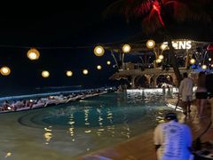 -FINNS Beach Club