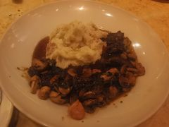 -The Cheesecake Factory(baldwin avenue)