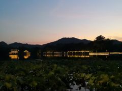 -苏堤停车场