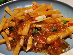 酸萝卜炒粉-八大碗·地道东北菜(佳兆业店)