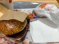 -麦当劳(顾村公园店)