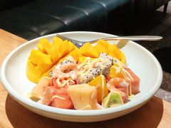 越式芒果鲜虾沙律-米纸越南小馆(金鹰世界店)