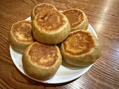 -清真吴记门钉肉饼·喜多利