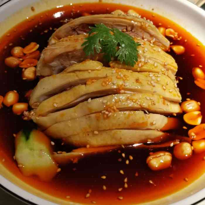 鱼(江阴八佰伴南门店)-"本素酸菜鱼是一家连锁的专吃酸菜鱼的餐饮店