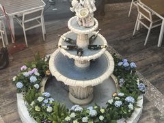 -Mark&Mars Restaurant