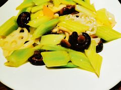 -七菜馆·东北菜·蒸饺(文体路店)