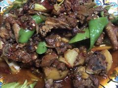沙弯大盘鸡-歹歹的加个面过油肉拌面