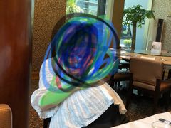 -大中华希尔顿酒店-念自助餐·嗨啤·小龙虾