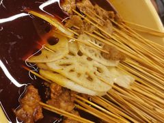 -拈签一笑黄牛肉辣卤串串