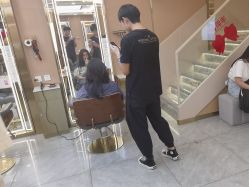 -一東造型烫发染发