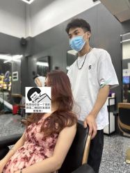 -藤野造型专业烫染接发