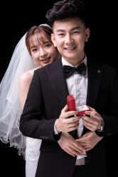 -易摄影婚纱摄影工作室