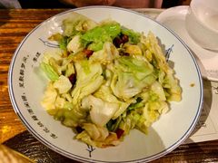 手撕包菜-胡桃里音乐酒馆(海雅缤纷城店)