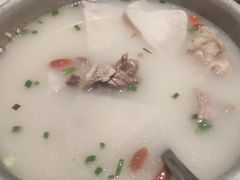 龙骨炖高压香芋-老湘亲·品鉴湘菜(湖里店)