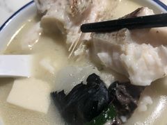 -姜君·千岛湖鱼头馆(浦东大道店)