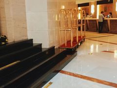 -北京保利大厦酒店(东四十条地铁站店)