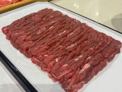 鲜切羊腿肉-圆山胜利碳火铜锅涮肉(马甸桥店)
