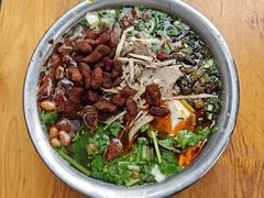 鸡丝豆花面加脆哨-老五鸡丝豆花面粉(瑞金北路68号院店)