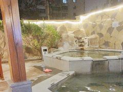 -裕龙汤泉