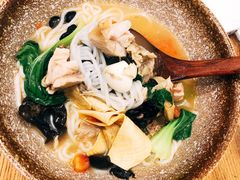 -蒙自源过桥米线(红谷滩万达店)