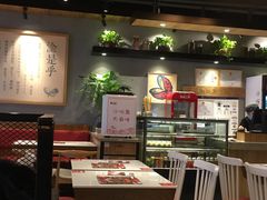 -渝是乎酸菜鱼·川渝小炒(新世界百货望京店)