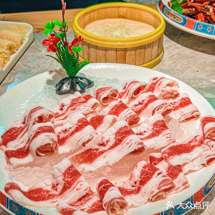 小龙虾和烤鸭这对CP，一下子撞进了我心坎里了！