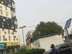 -资和信百货商场