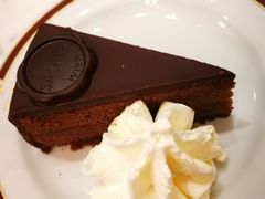 -Cafe Sacher(WIEN)
