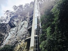 -龙水峡地缝景区