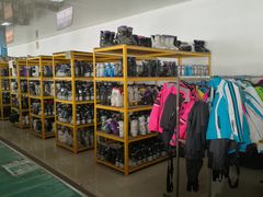 -十三陵雪世界滑雪场